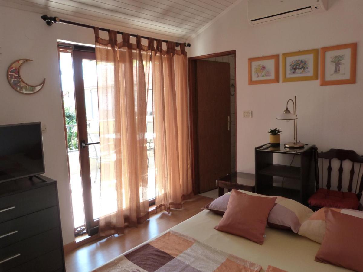 Apartments Eva Sukosan Ngoại thất bức ảnh