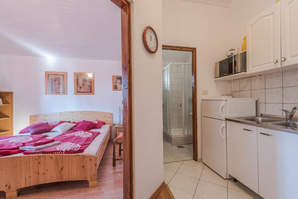 Apartments Eva Sukosan Ngoại thất bức ảnh