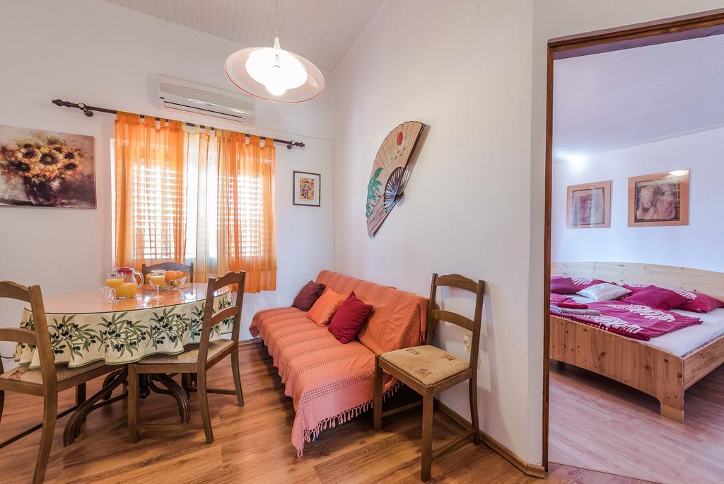 Apartments Eva Sukosan Ngoại thất bức ảnh